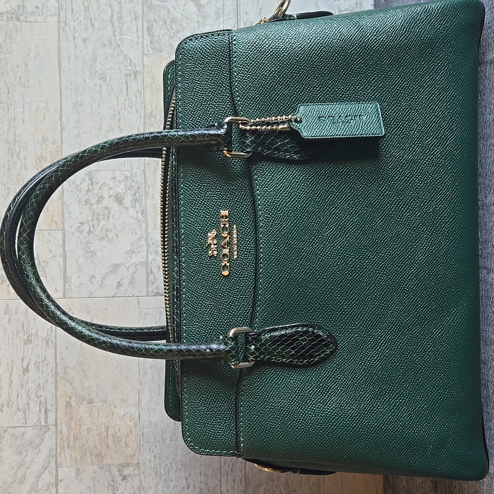 !RARE! Coach Darcie Carryall - Picture 11 of 15